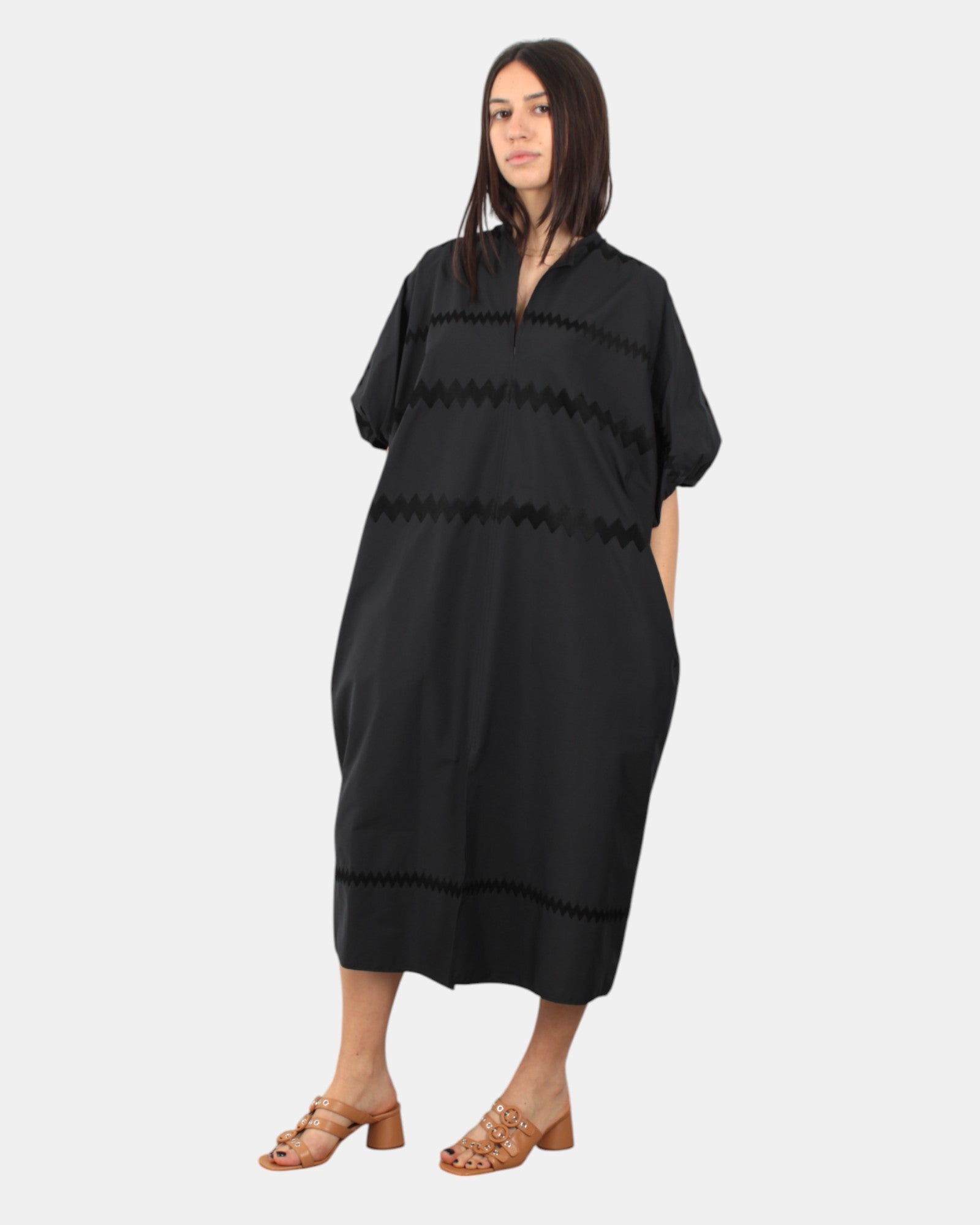 VESTITI Nero Liviana Conti