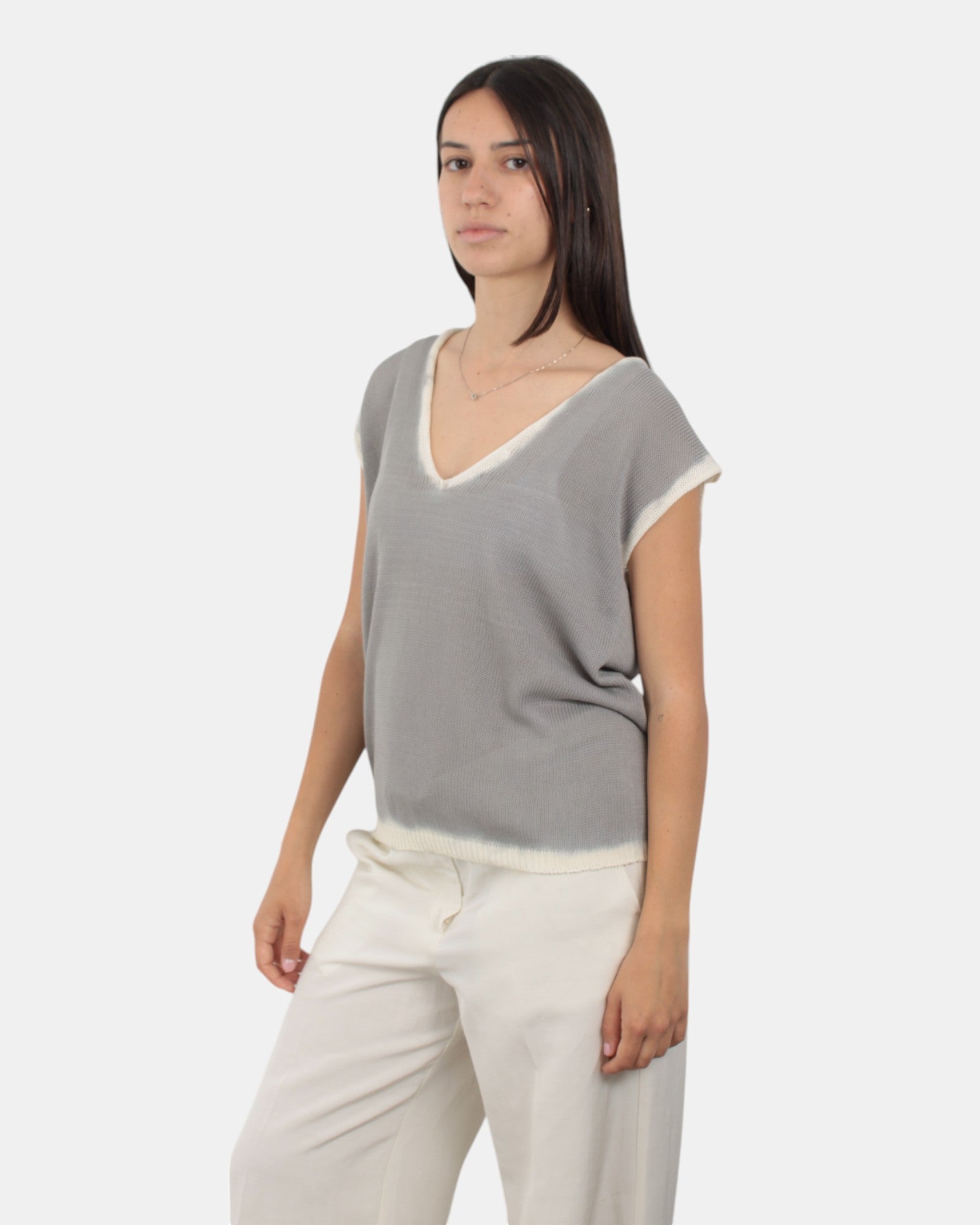 MAGLIE A V Grigio Jucca