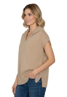 MAGLIE A V Beige Roberto Collina